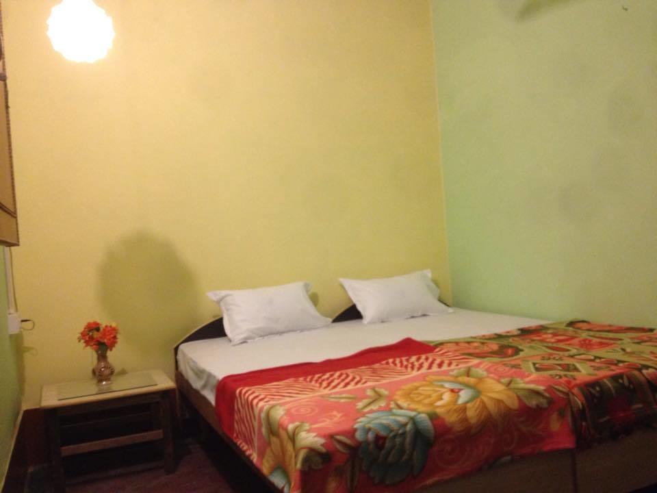 Paradise Inn Guest House Varanasi Ruang foto