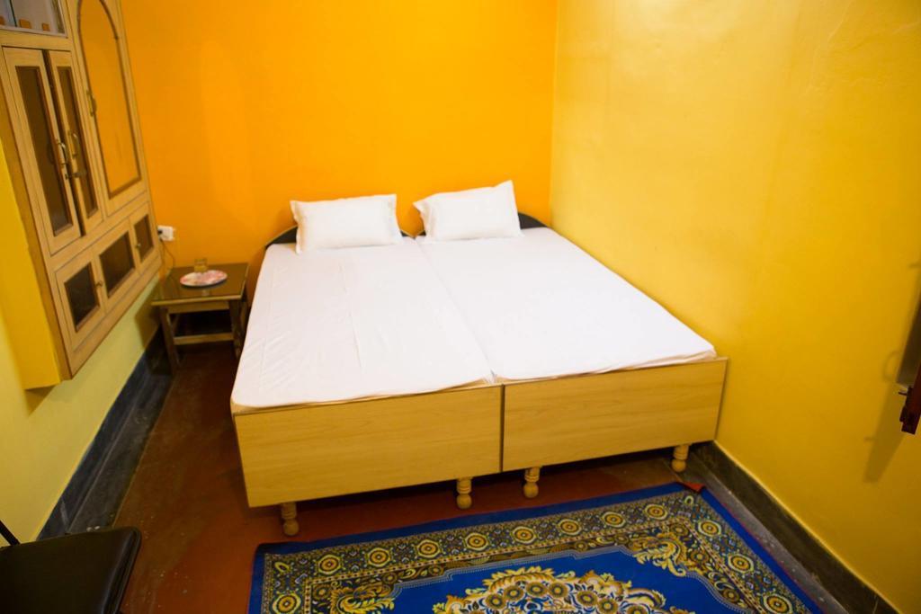 Paradise Inn Guest House Varanasi Ruang foto
