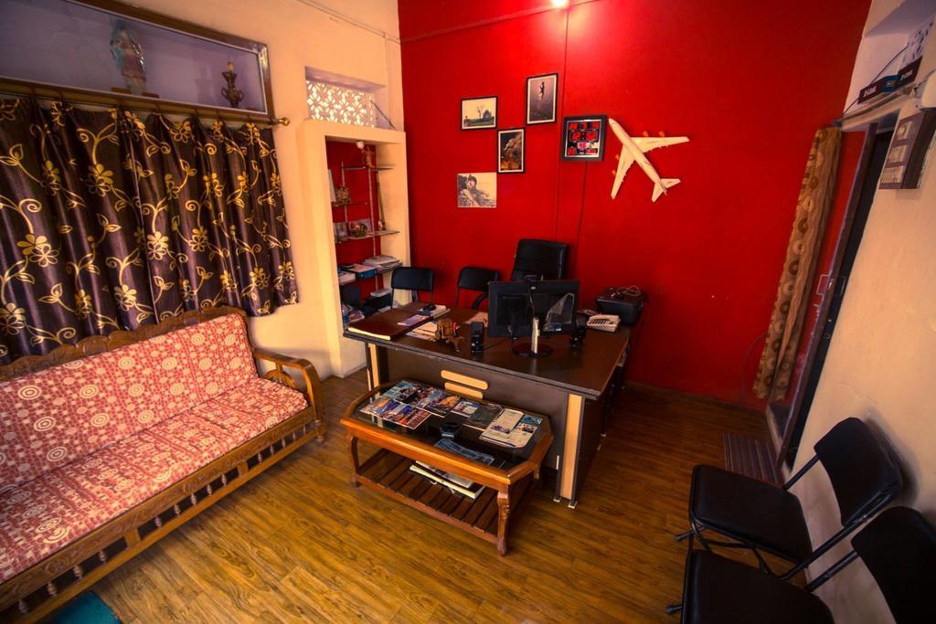 Paradise Inn Guest House Varanasi Bagian luar foto