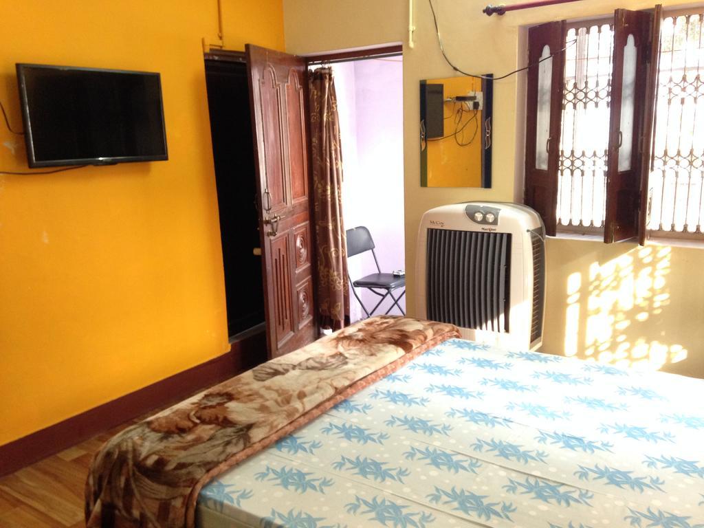Paradise Inn Guest House Varanasi Bagian luar foto