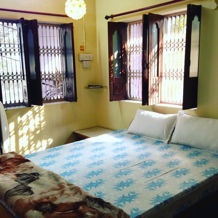 Paradise Inn Guest House Varanasi Bagian luar foto